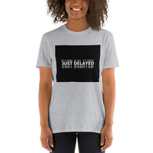 Charger l'image dans la galerie, "Just Delayed" Logo Noir T-shirt H/F